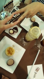 �A�t�^�k�[���e�B�[��