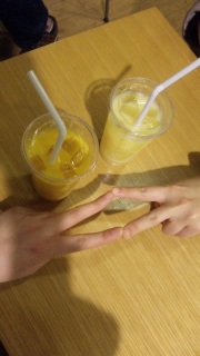 �e�F�ƃf�[�g�Ȃ��B