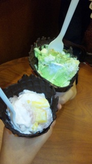 COLD STONE CREAMERY�Ȃ��B