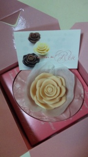 �\�j�A�E�A���E���[�Y�B