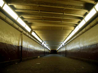 �L���~����